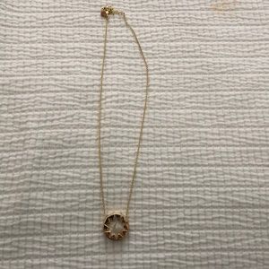 Pearl house of Harlow necklace